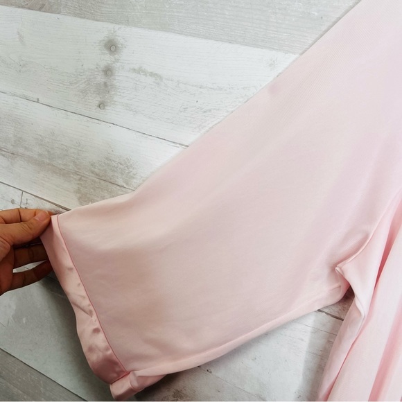 Vintage Satin Dressing Gown - Picture 3 of 4